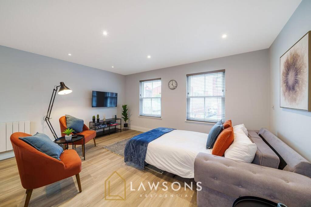 Penthouse Living By Lawsons Apartment Windsor Exterior photo